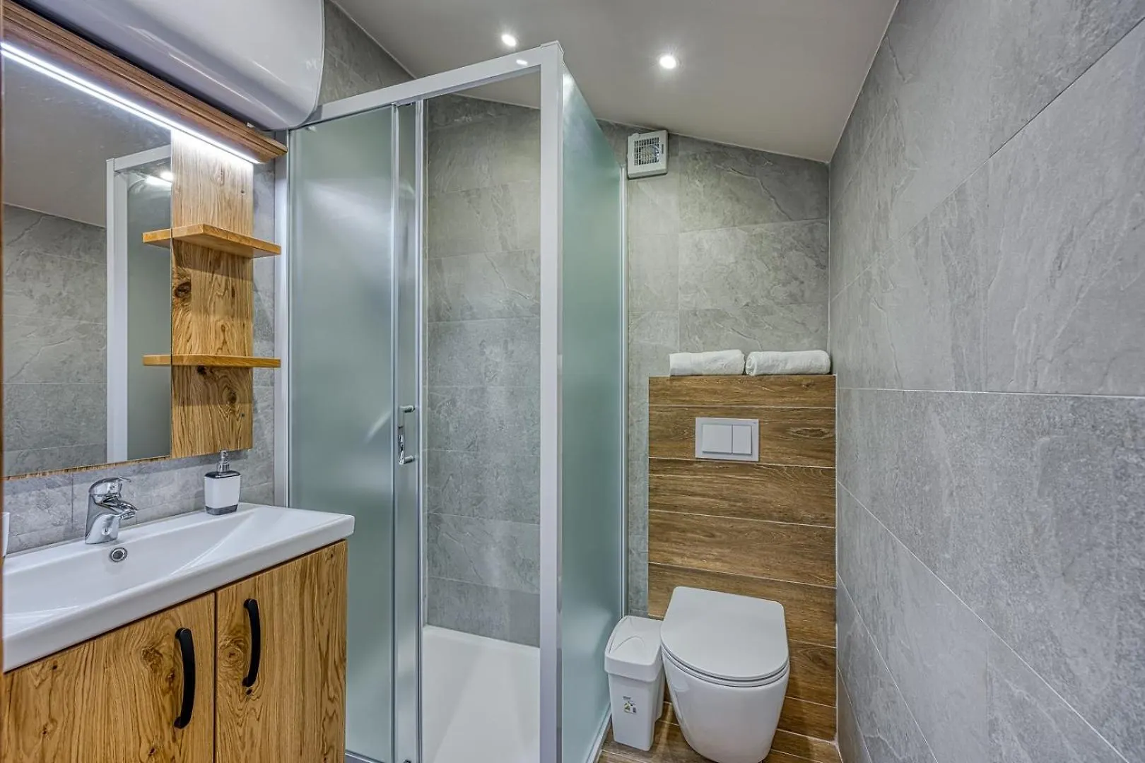 Viktor Katoro Hotel Umag 0*,  Croatia